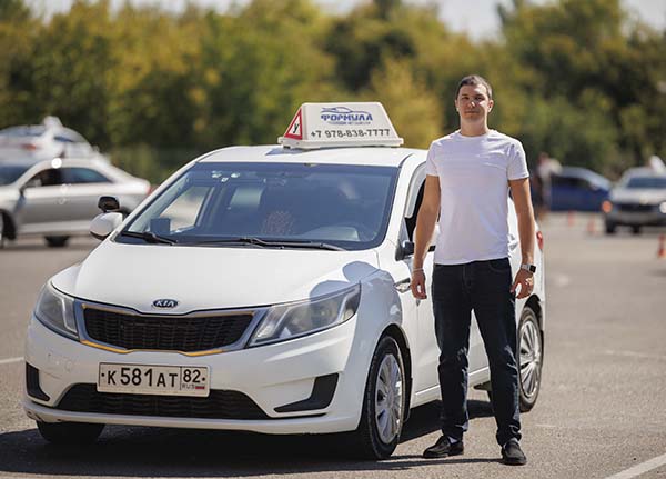Автоинструктор Безуглый Валентин Андреевич